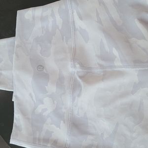 Lululemon Grey Camo Leggings Size 00/XXS